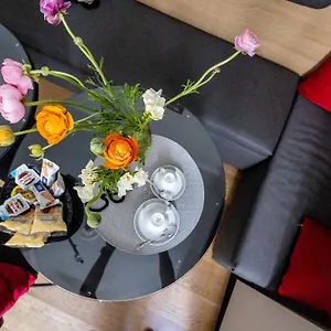 Mybedcavour Guest house
